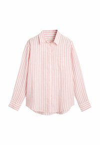 Chemise à manches longues boutonnée avec des rayures verticales roses et blanches et une poche poitrine, présentée sur fond blanc.