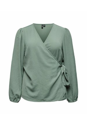 Bluzica u boji mente s dugim nabranim rukavima, detaljem za vezanje u struku i teksturiranim završetkom. Dizajn s V-izrezom i glatkim padajućim materijalom.