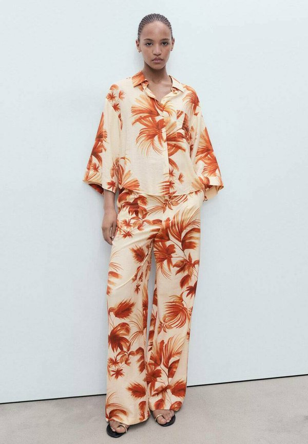 PALM TREE WITH THREE-QUARTER SLEEVES - Button-down blouse2