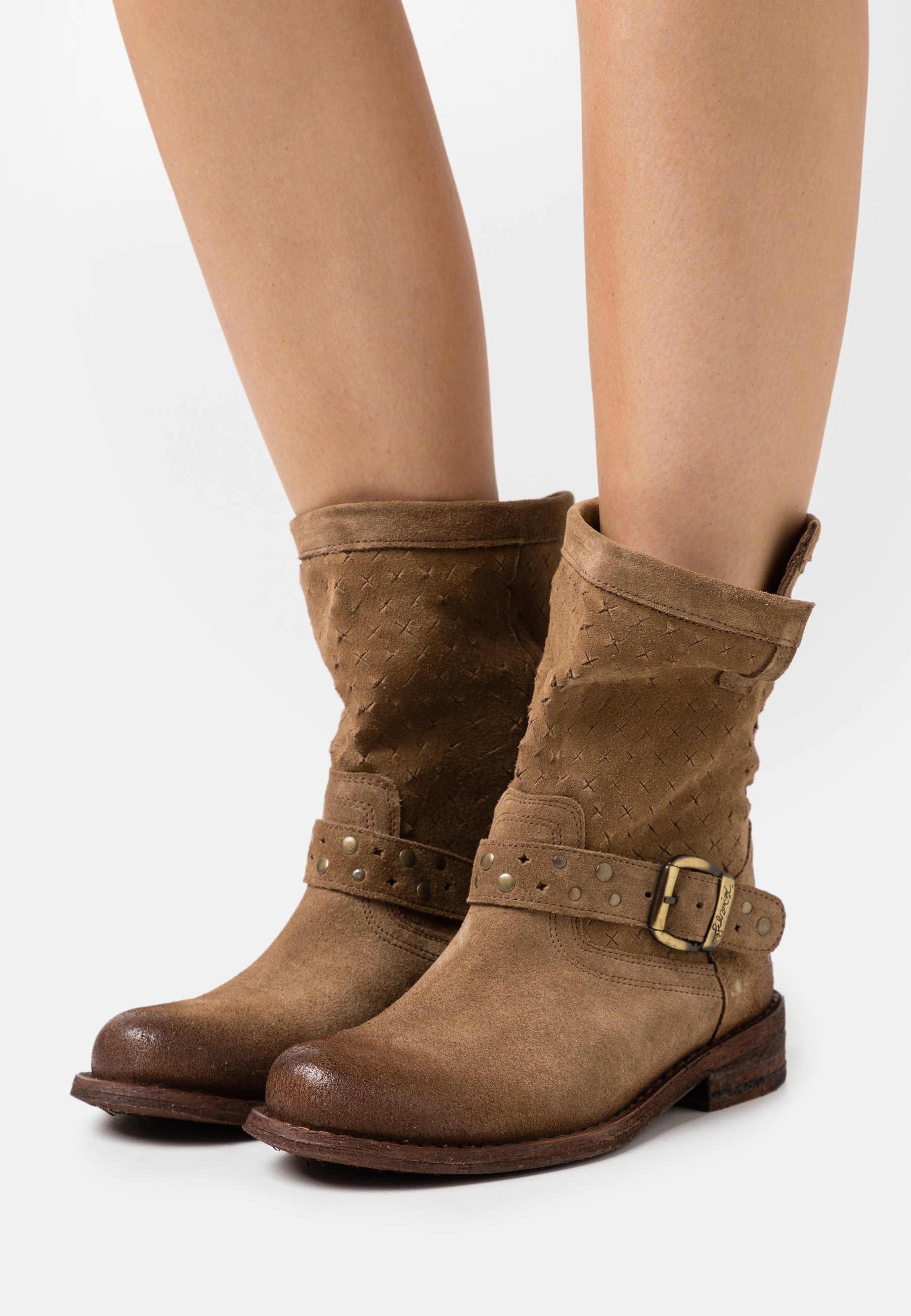 Felmini Wide Fit GREDO - Botines camperos - marvin stone/piedra - Zalando.es