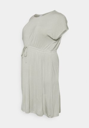 Vestido listrado em verde claro com mangas curtas, gola redonda, cintura elástica com cordão e um corte confortável. Tecido macio.