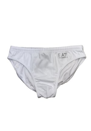 Slip da bagno bianchi con cintura elastica e piccolo logo "EA7" stampato sul lato. Tessuto liscio e leggero senza ulteriori motivi.