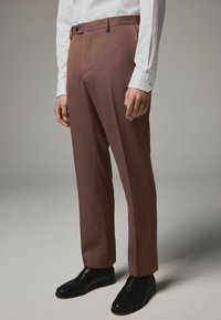 Next Pantaloni de costum - red