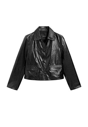Black cropped leather jacket featuring a buttoned front, wide collar, two front pockets, and a glossy finish.