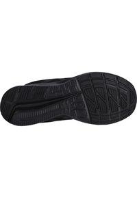 Schwarze Sport Schuhsohle aus strukturiertem Gummi, mit auffälligen Profilmustern und flexiblen Rillen für Traktion und Langlebigkeit.