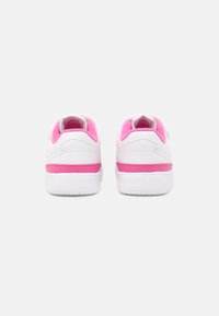 adidas Originals FORUM UNISEX - Sneakers - white/screaming pink