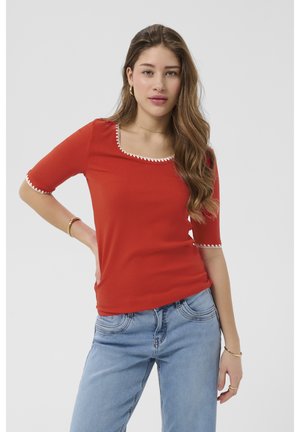 Cream CRRIBBA - Lihtne T-särk - flame scarlet