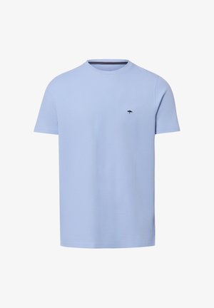 Jasnoniebieska koszulka z krótkim rękawem i okrągłym dekoltem, z małym czarnym logo drzewa na lewej piersi, prosty design i gładki materiał.