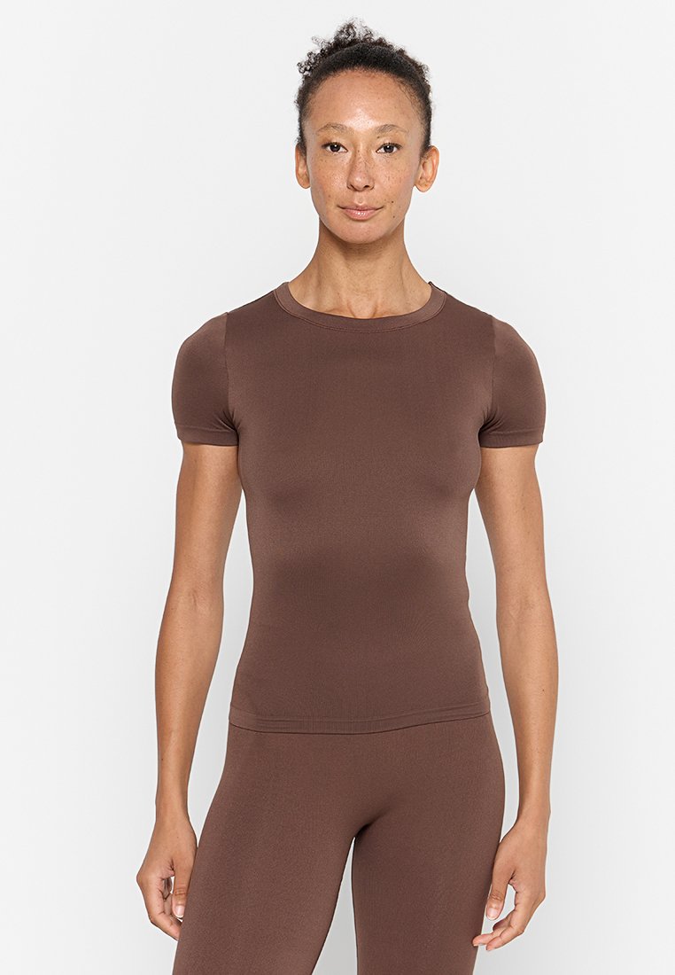 Only Play Sport T-shirt bruin
