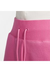 Nike Sportswear PHOENIX W NSW STYLE FLC HR PANT STD - Calças de fato de treino - pinksicle/sail