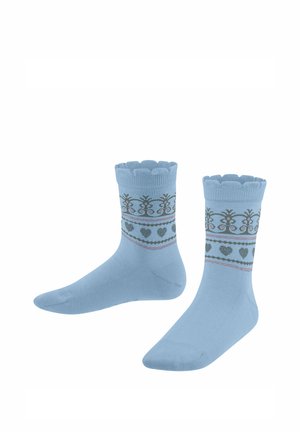 Calzini azzurri con bordi smerlati e motivi decorativi di cuori e fiori in tonalità più scure vicino alla parte superiore.