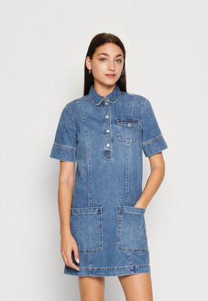 Vero Moda Robe en jean - medium blue denim/denim bleu