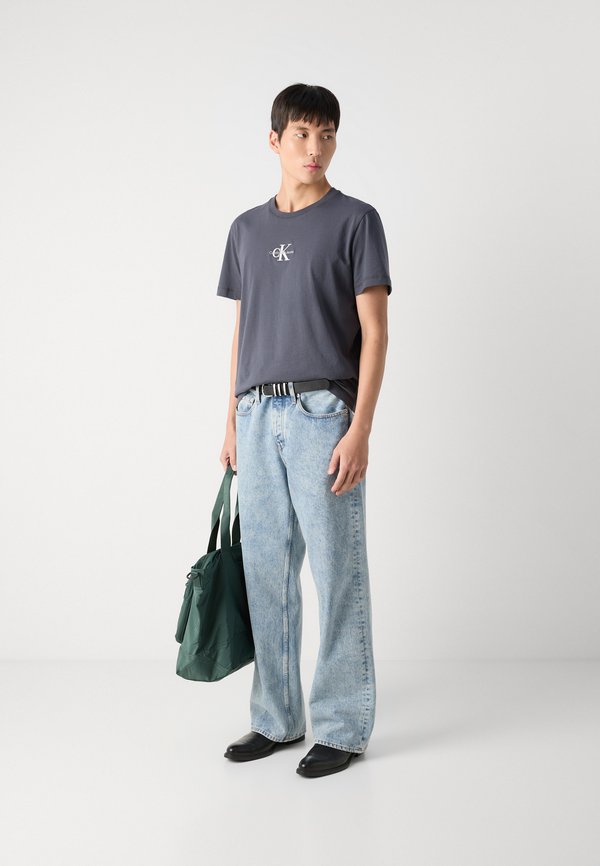 MONOLOGO TEE - Basic T-shirt - ebony4