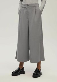 Niewybrane, jasny szary melanż