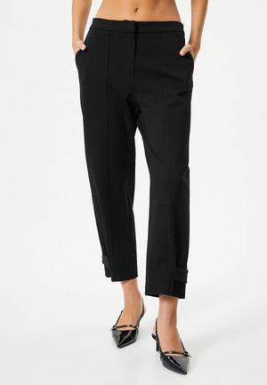 MEDIUM RISE POCKET DETAIL CULOTTE - Housut - black
