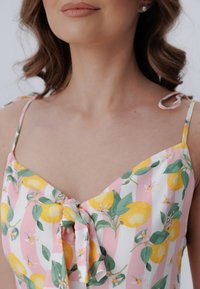 Laurella NEELY LEMONS - Maksi suknelė - off white