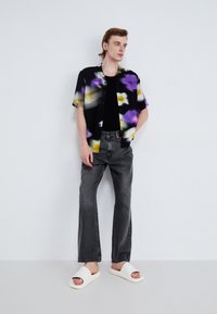 Levi's® JUNE NEXT - Papucsszandálok - off white