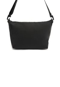 Borsa a tracolla nera con forma rettangolare, realizzata in tessuto liscio. Presenta una tracolla removibile e una chiusura con zip nella parte superiore.