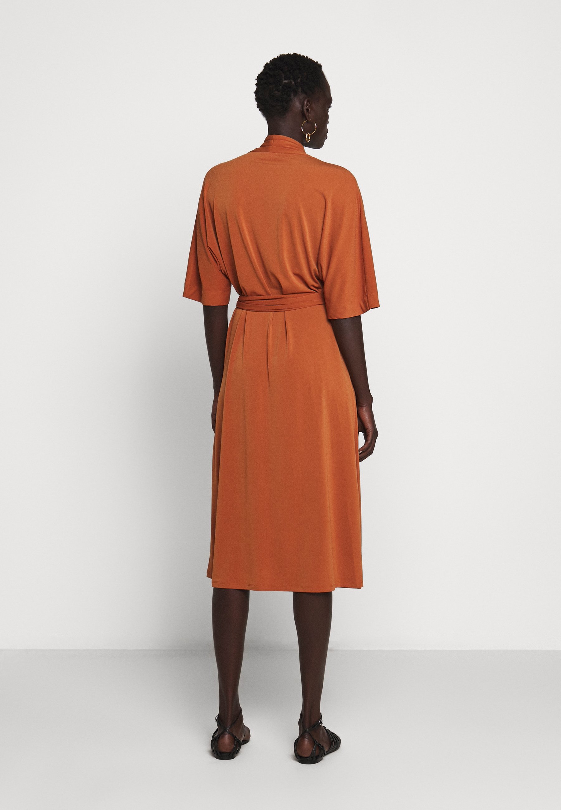 By Malene Birger IVESIA Jerseykjole brick Zalando.no By Malene Birger IVESIA - Jerseykjole - brick