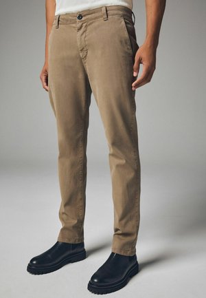 Next Chino - tan brown