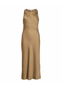 Robe sans manches en satin beige, longue jusqu'au sol, avec un col montant et de subtils plis près des épaules, présentée sur fond blanc.