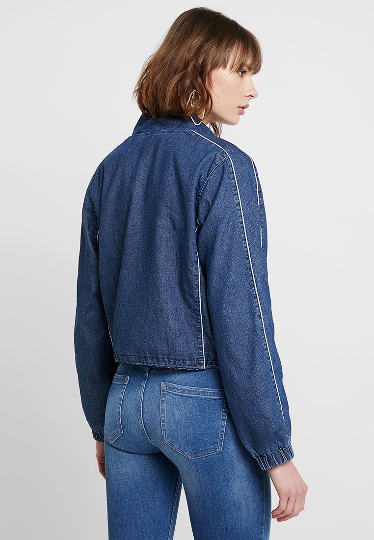geri jacket levis