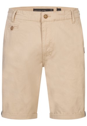 Shorts pour hommes beige jusqu'aux genoux avec fermeture à boutons, passants pour ceinture, ourlets retroussés et une petite poche avant avec un bouton.