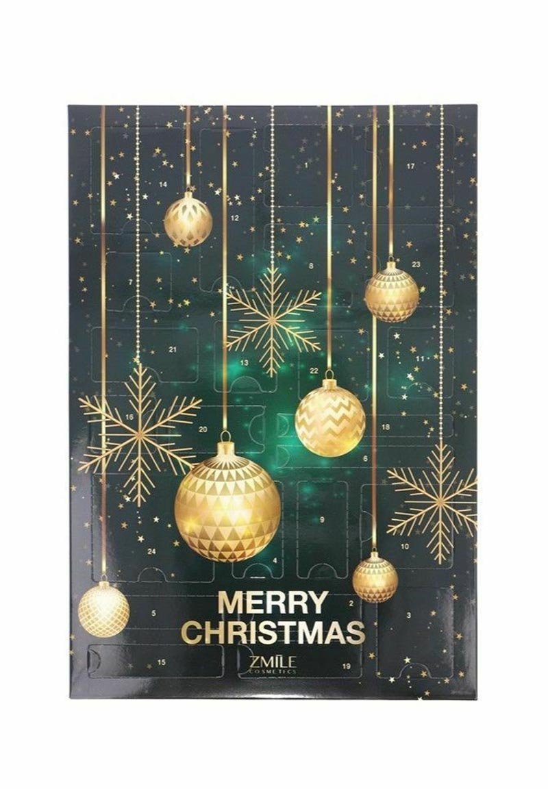 Adventskalender med grön bakgrund, gyllene prydnader, snöflingor och stjärnor. Texten "GOD JUL" i fetstil, centrerad längst ner.