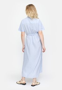 Soft Rebels ADELINE   - Nappali ruha -   mimi stripes amparo blue