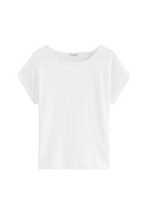 T-shirt blanc à manches courtes et col rond, coupe décontractée, avec étiquette Marc O'Polo à l'intérieur du col.