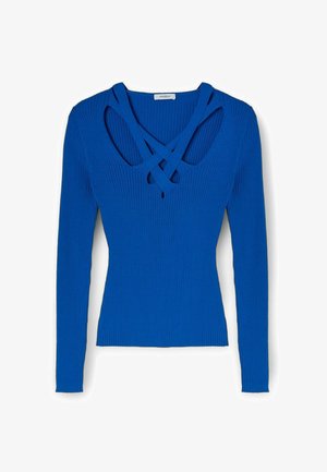 Suéter de manga larga y canalé en un azul vibrante, con un diseño de escote cruzado y una forma ajustada. Textura suave en toda la prenda.