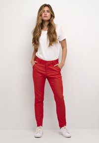 Kaffe LEA - Chinos - fiery red