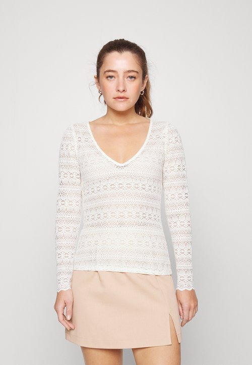 Vichikka V Neck Cap Sleeve Top Birch