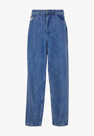 Kék farmernadrág magas derékkal, laza szabással és függőleges fehér varrással. Elöl zsebek találhatóak, valamint márkás címke.