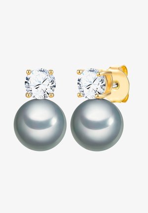 Pendientes de botón de oro con piedras preciosas redondas y transparentes sobre grandes perlas grises lisas, mostrados en primer plano sobre fondo blanco.