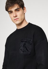 Criminal Damage TACTICAL MOCK - Pulover - black