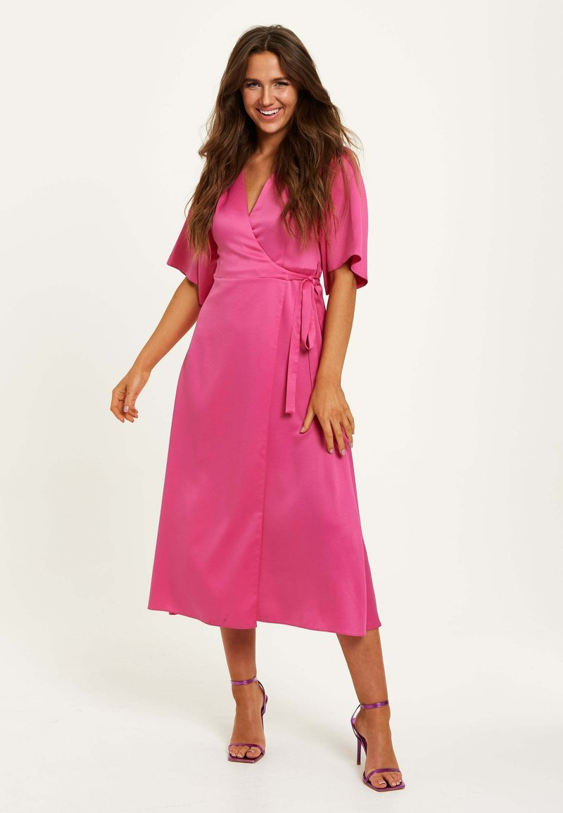 Liquorish WITH KIMONO SLEEVES - Day dress - pink