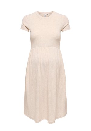 Bež rebrasta porodniška obleka s kratkimi rokavi in oprijetim zgornjim delom, ki se nežno razširi od carskega pasu.