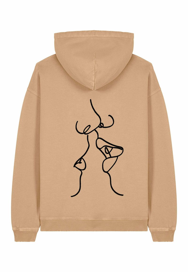 Felpa beige con cappuccio e maniche a costine, decorata sul retro da un'arte astratta a linea continua nera che rappresenta due volti che si baciano.