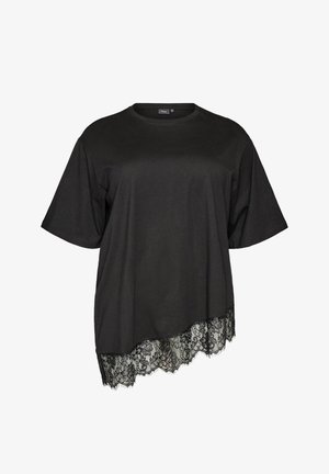 Sort kortærmet T-shirt med rund halsudskæring og asymmetrisk kant med sort blomsterblondekant.