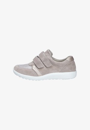 Beige Wildledersneaker mit zwei Klettverschlüssen, einer weißen Gummisohle und einer strukturierten Vorderseite für zusätzlichen Detailreichtum.