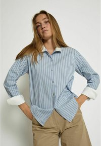 PEPPERCORN KASSIE  - Hemdbluse - s whitecap str.