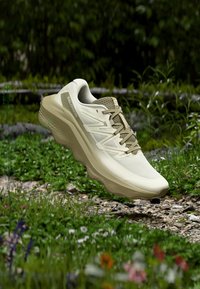 No seleccionado, vanilla ice/eucalyptus/dusty yellow