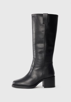 Boots - black