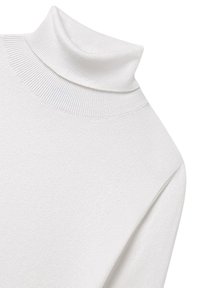 Maglione bianco a collo alto con colletto a costine, tessuto testurizzato e una vestibilità rilassata, con una leggera lucentezza che migliora la sua superficie.