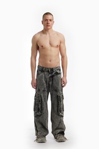 FAVELA BIG POCKET - Brīvi džinsi - black acid washed