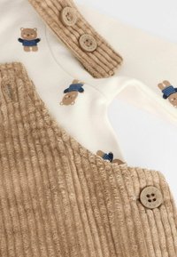 Thumbnail Image 6