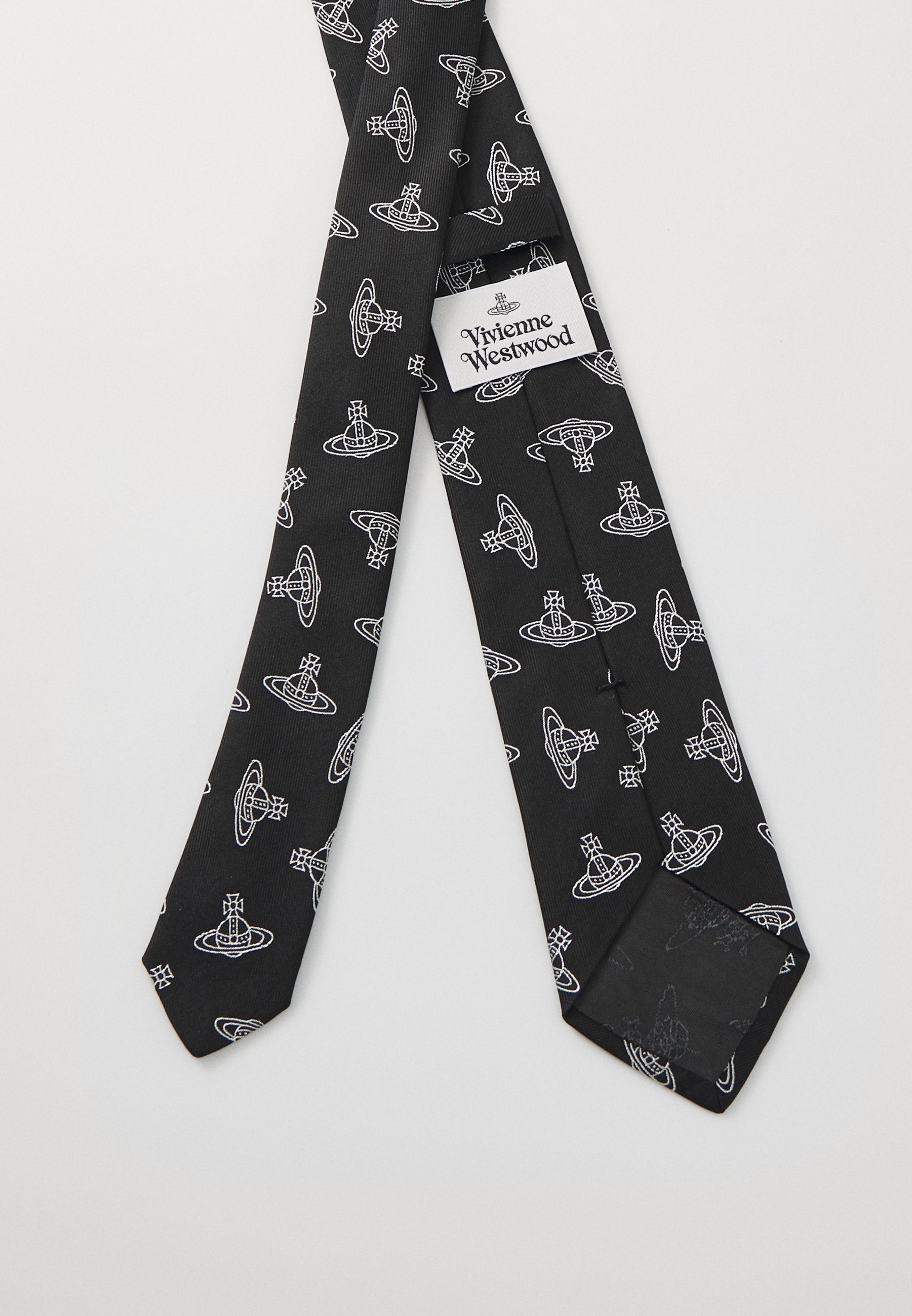 vivienne tie