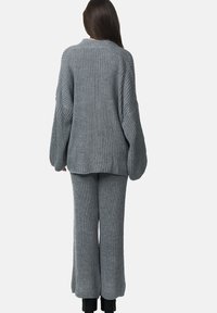Elara SET - Gilet - grau