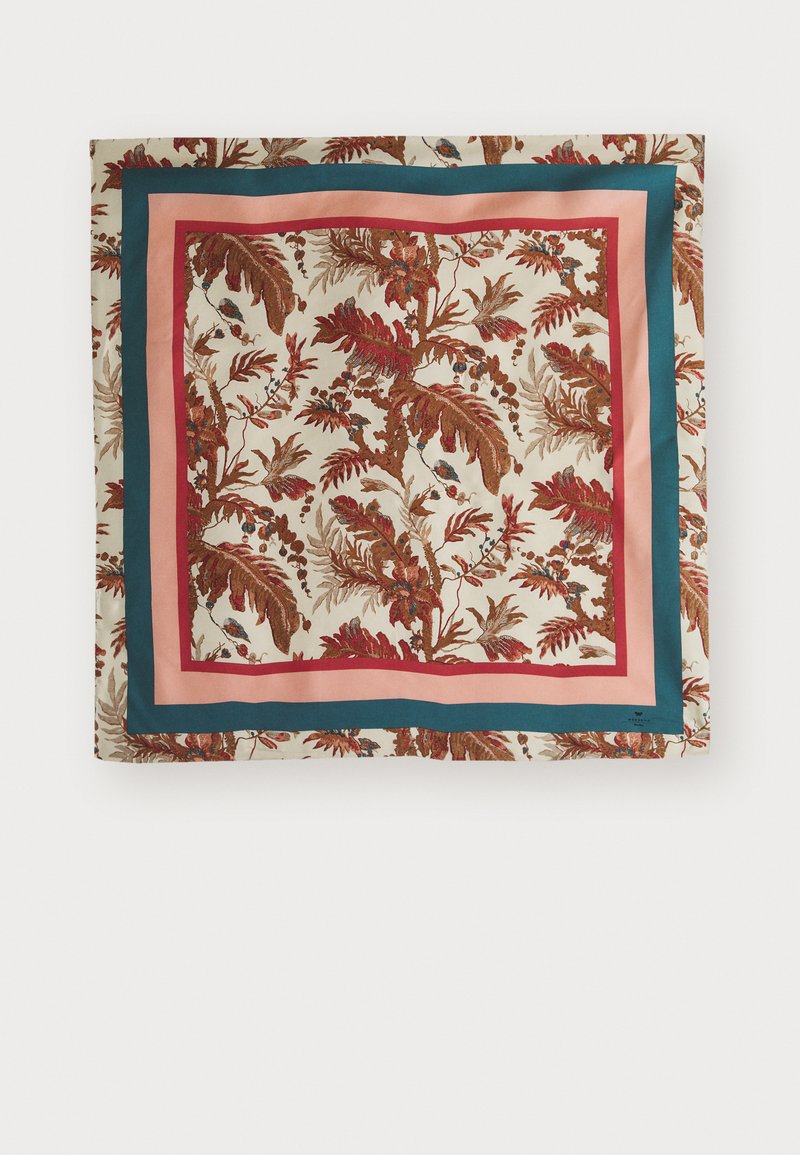 Foulard in seta con un motivo floreale in rosso e marrone, bordato di blu, rosa e rosso scuro. Tessuto morbido, forma quadrata, design intricato.